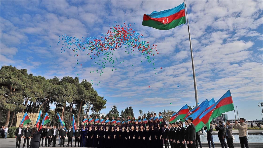 Azerbaycan'da Bayrak Günü kutlanıyor - CGTN Türk