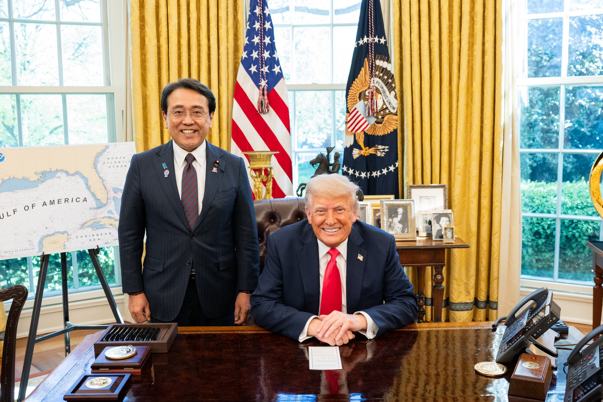 Japonya Ekonomi Bakanı Ryosei Akazawa - ABD Başkanı Donald Trump