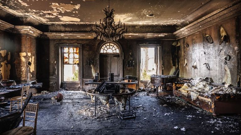 Pensilvanya Valisi Josh Shapiro'nun evindeki hasar