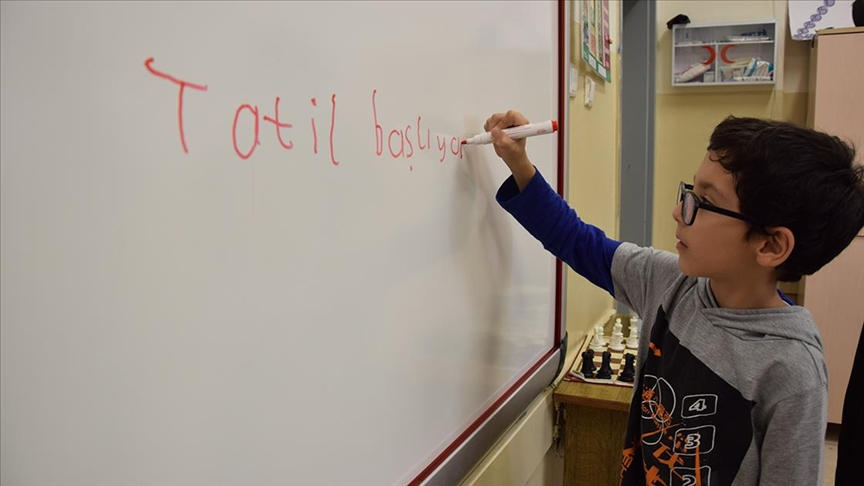 Ikinci Ara Tatil Ne Zaman 2026 Mart Ara Tatili Hangi Gun Meb Takvimi 1770581258814