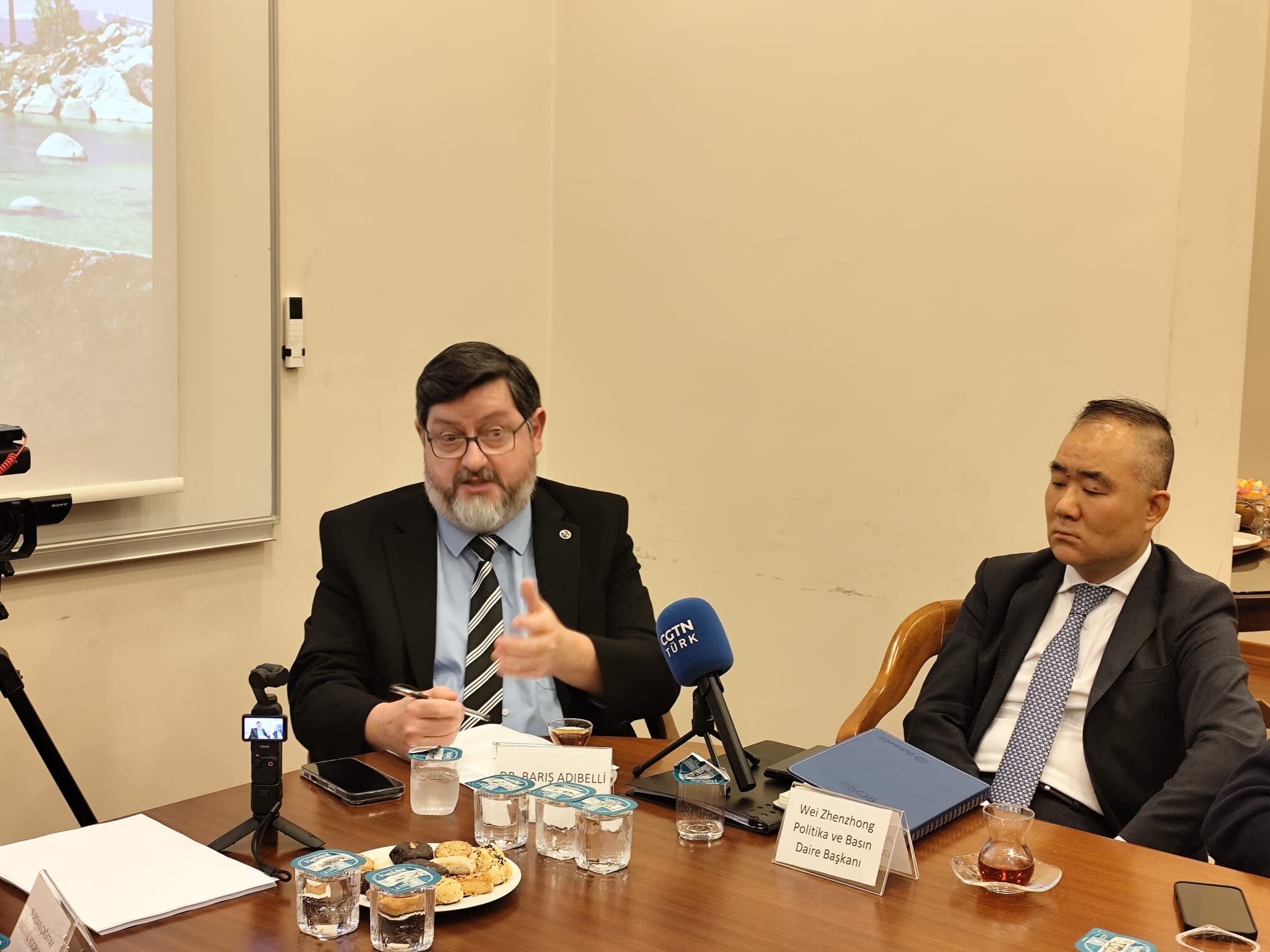 Siyaset Bilimci Dr. Barış Adıbelli 