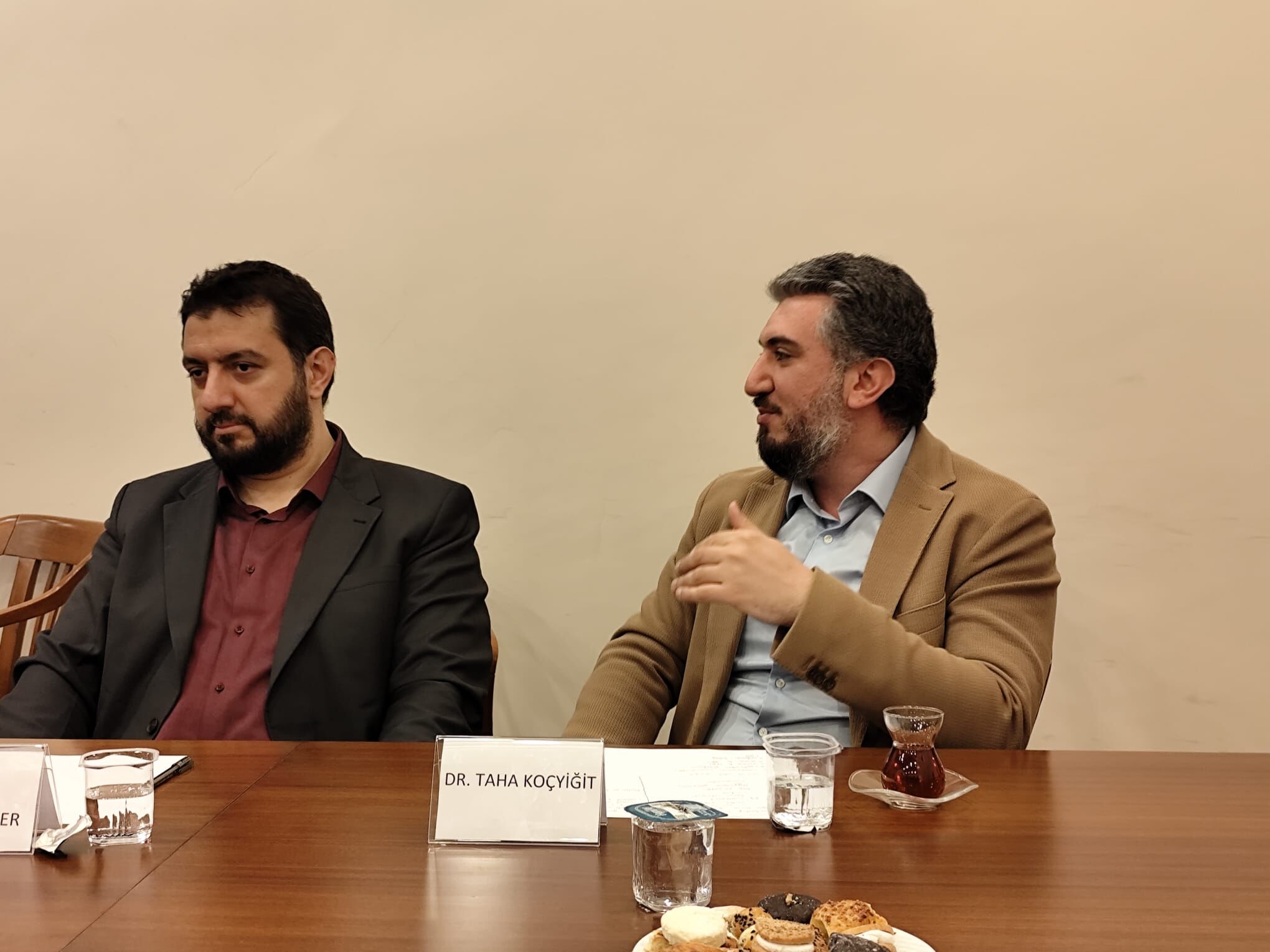 Doç. Dr. Şener Özender ve Dr. Taha Koçyiğit