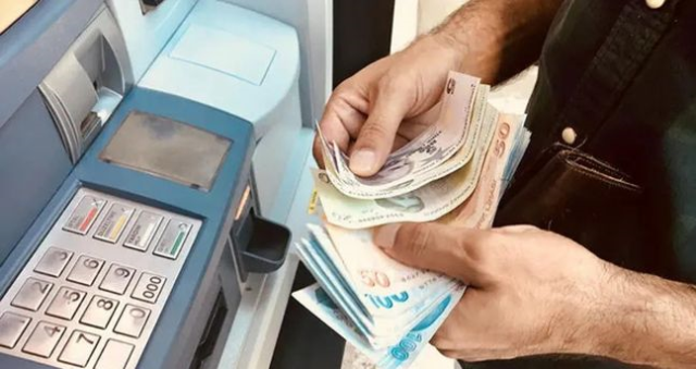 EYT'de yeni gelişme: Kademeli emeklilik sistemi gelecek mi? Yeni yasa ne zaman çıkacak?
