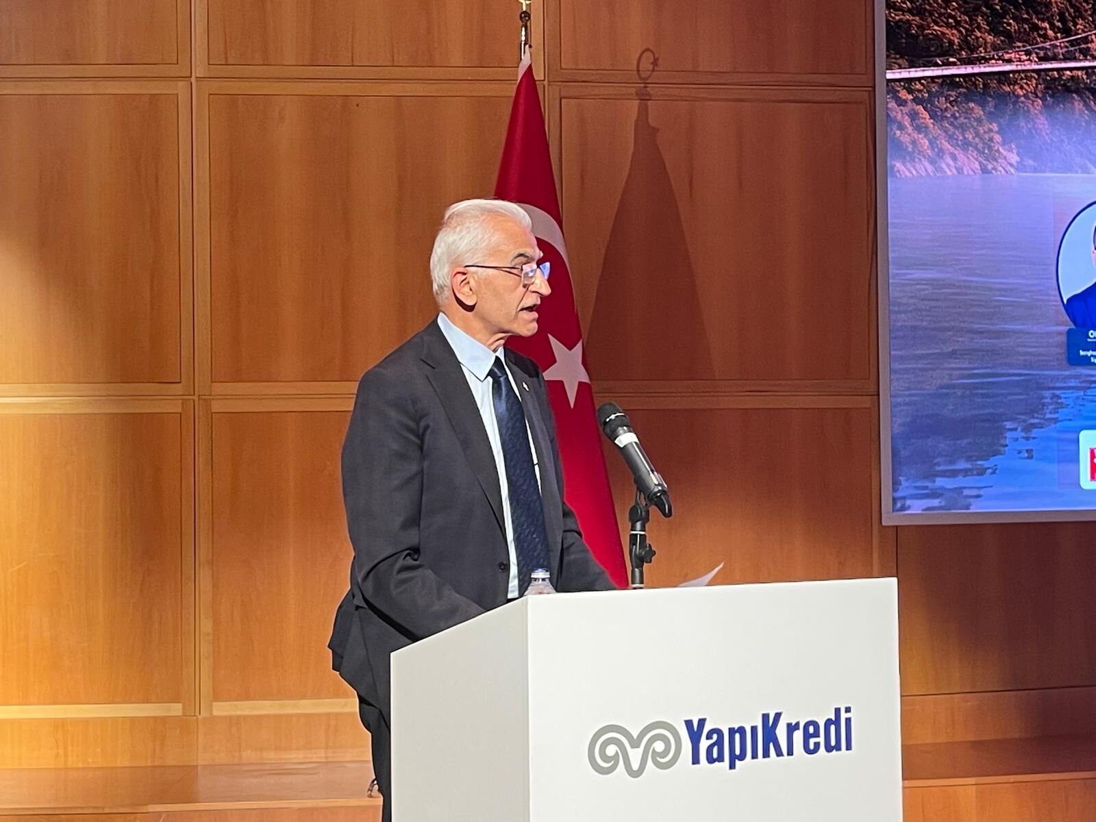 TBMM Çin Dostluk Grubu Yönetim Kurulu Üyesi ve CHP İstanbul Milletvekili Yüksel Mansur Kılınç,