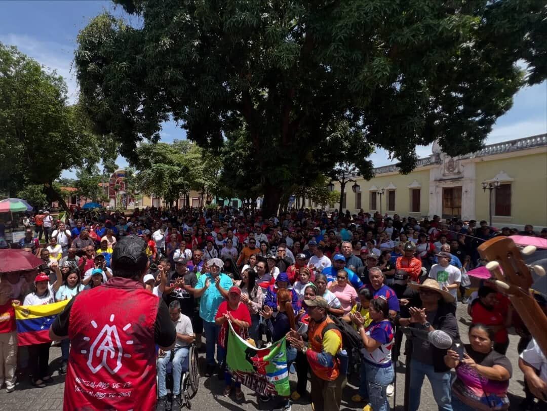 Maduro'nun hakim karşısına çıktığı gün düzenlenen gösterilerden. Barinas/Venezuela