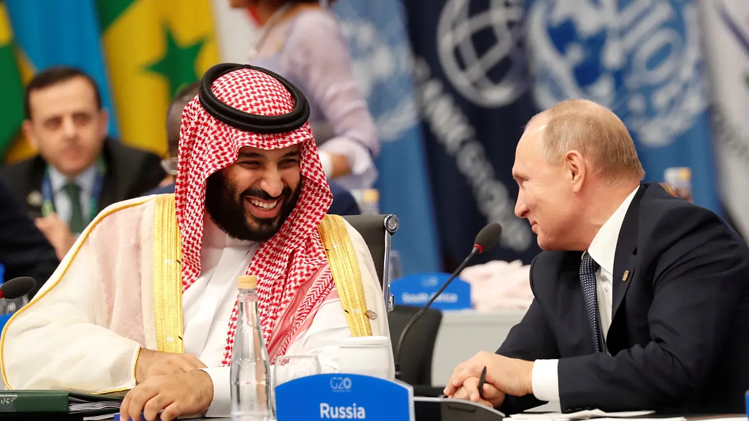 Bin Selman ve Putin bölgedeki gelişmeleri görüştü