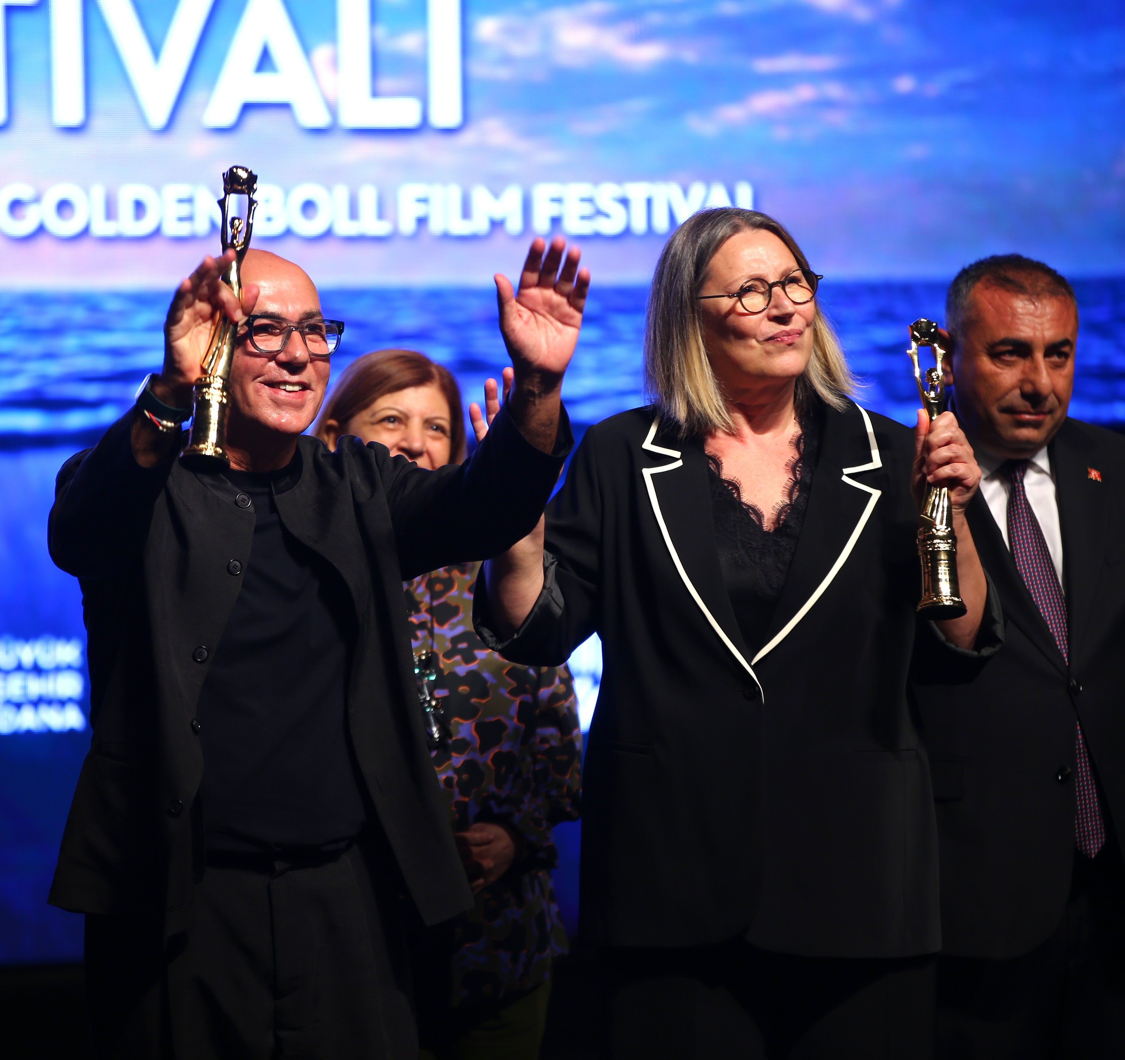 33. Uluslararası Adana Altın Koza Film Festivali'nde "Onur Ödülleri" törenle verildi