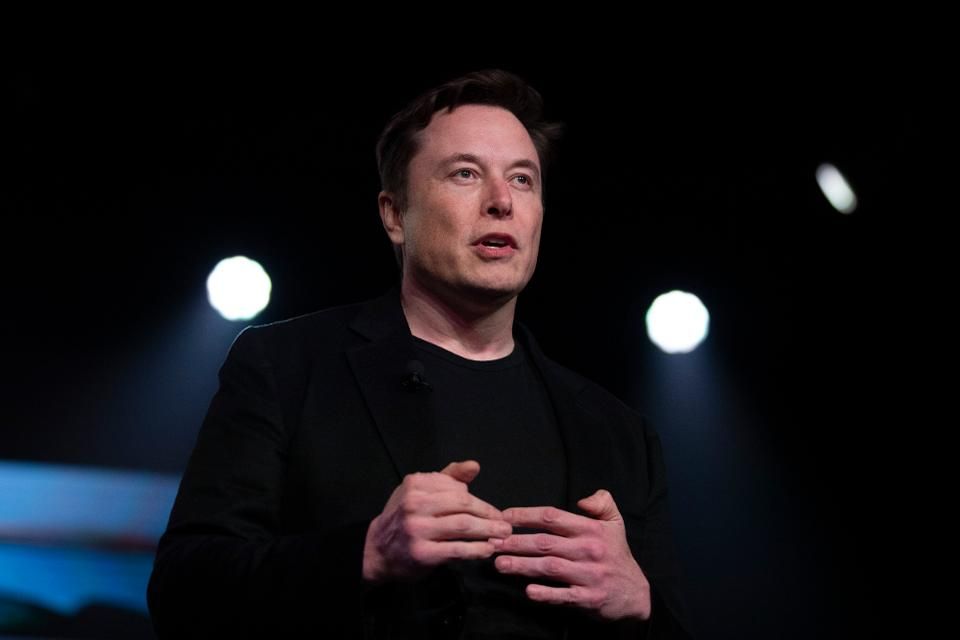 Musk’ın 'Odysseia’ klibi internette alay konusu oldu