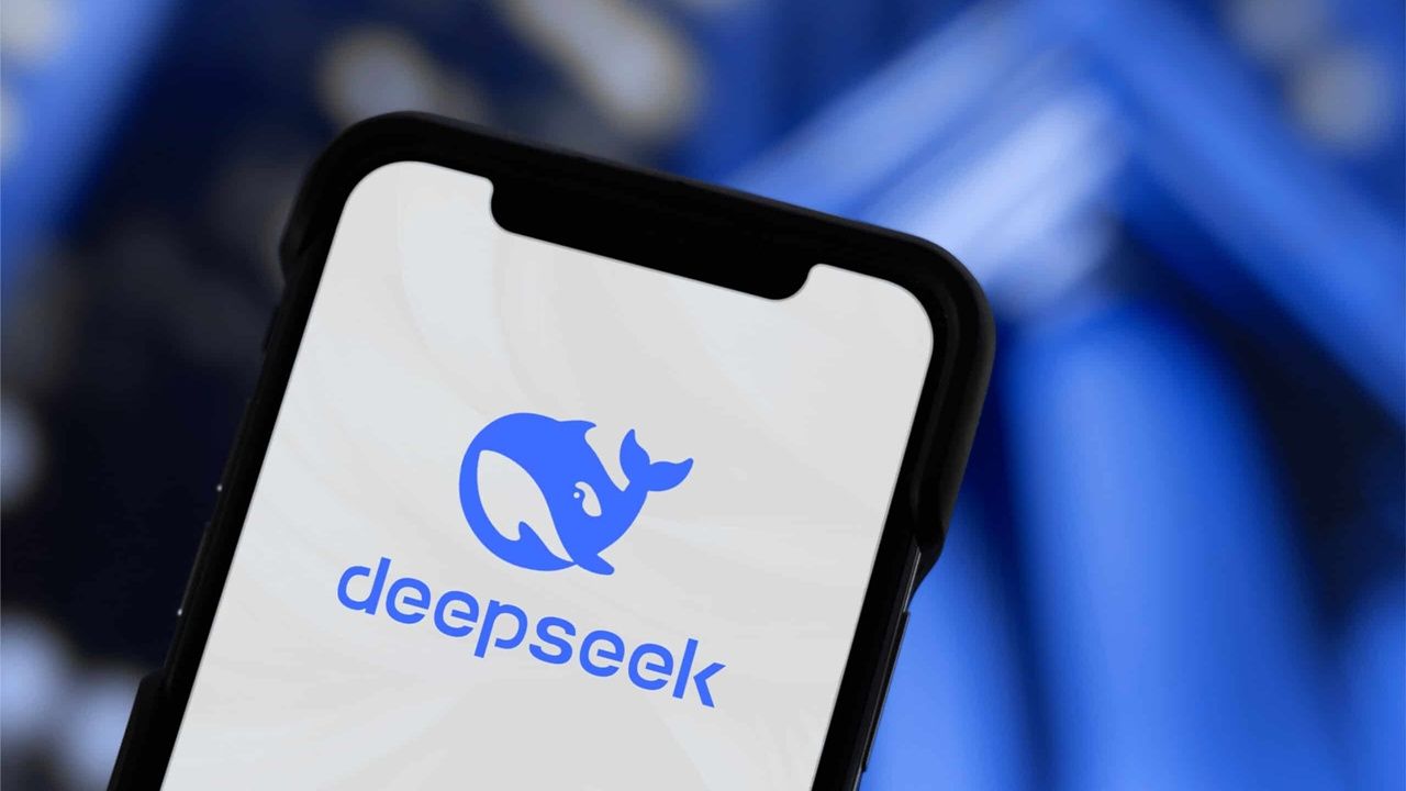 Çin'den yapay zeka atılımı: DeepSeek, ChatGPT'yi geride ...