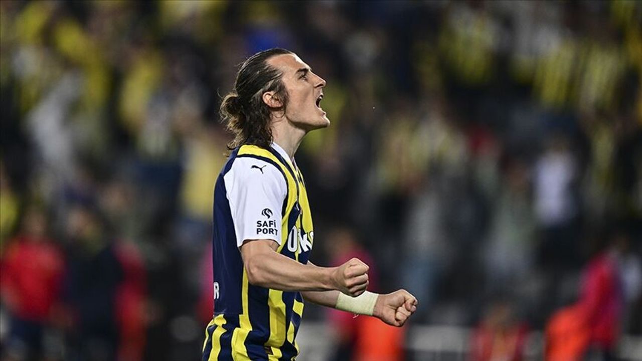 Fenerbahçe ayrılığı resmen duyurdu: Çağlar, Süper Lig ekibiyle anlaştı!