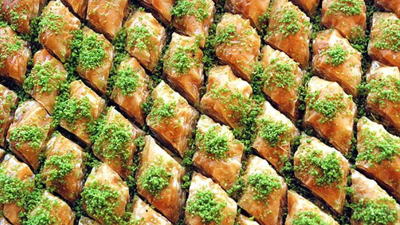 Bayram için tatlı önerileri! Bayramda hangi tatlılar yapılır? Pratik ve lezzetli tatlılar...