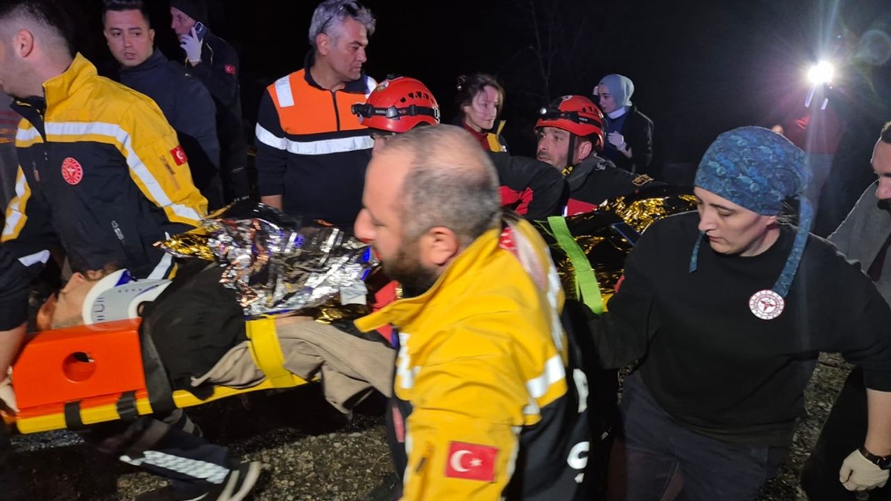 Rize'de feci kaza; 3 ölü, 2 yaralı