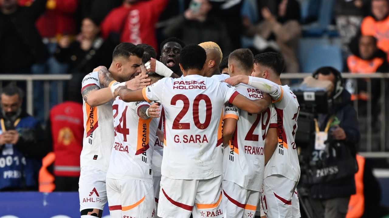 Galatasaray şampiyonluk yarışında hata yapmadı
