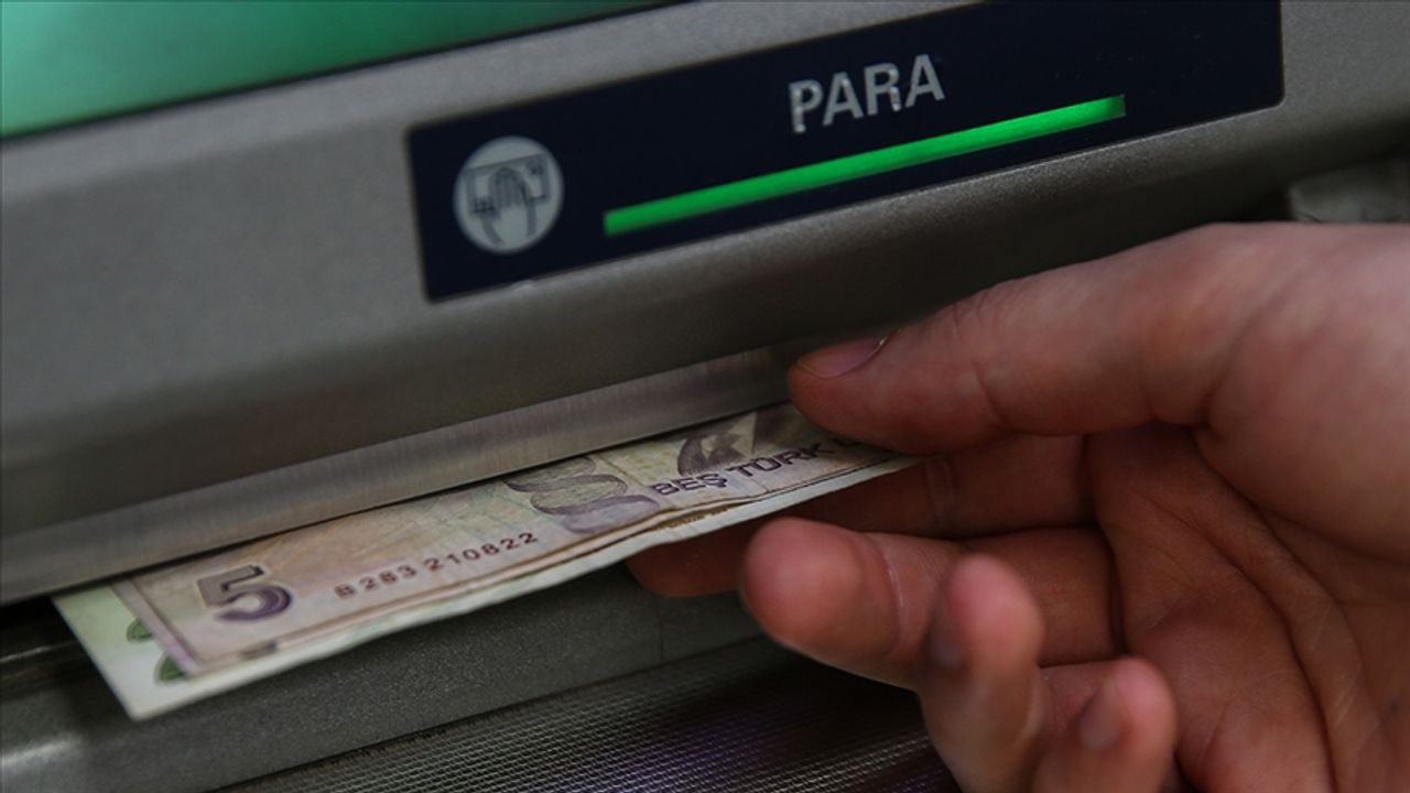 Para çekecekler dikkat: ATM işlem limitleri güncellendi! İşte banka banka yeni limitler...