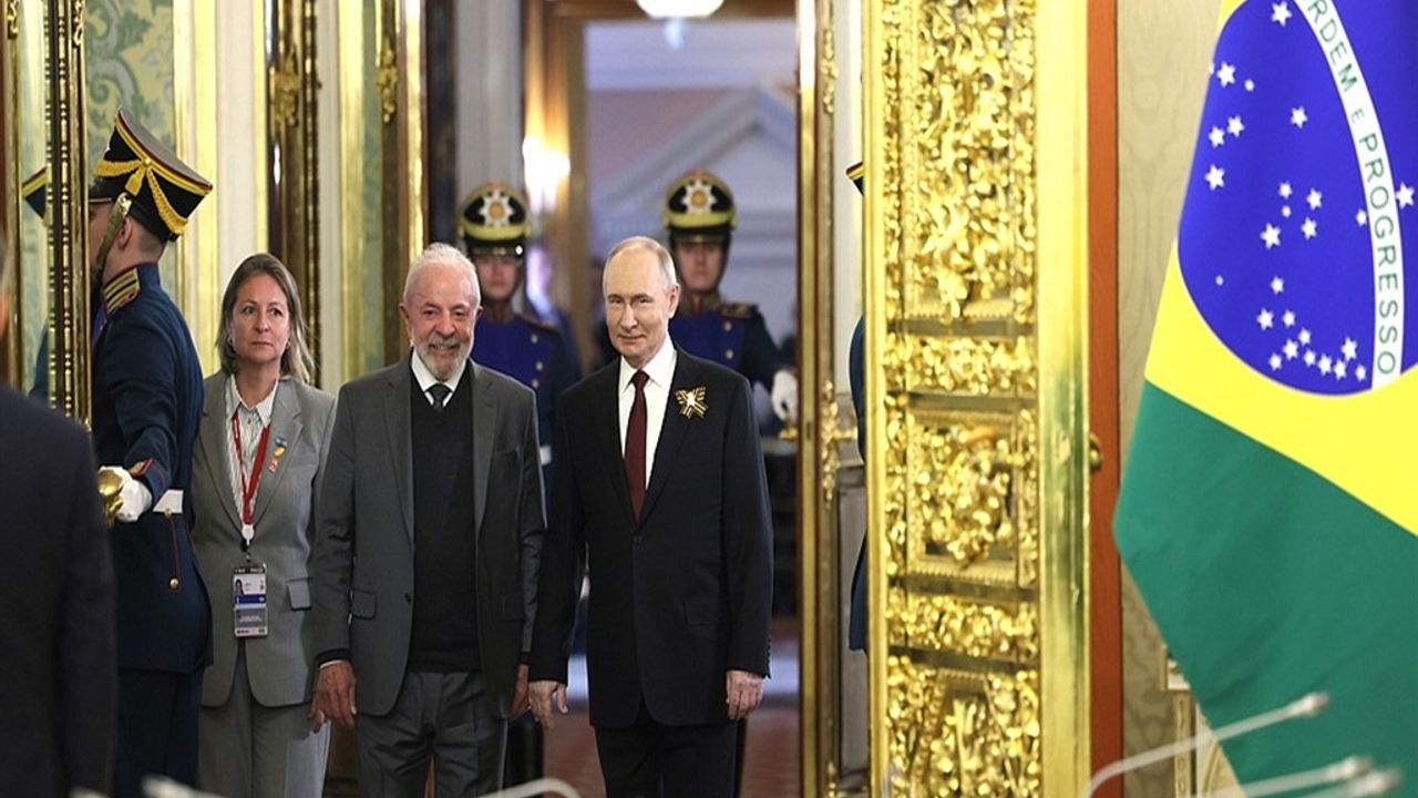 Putin, Brezilyalı mevkidaşı Lula da Silva ile görüştü