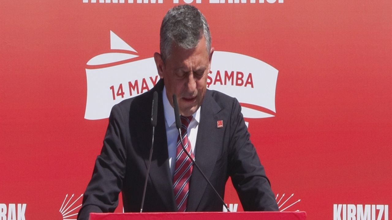 Özgür Özel: Türk'ü, Kürt'ü, Alevi'si, Sünni'si tam olarak eşit olsun