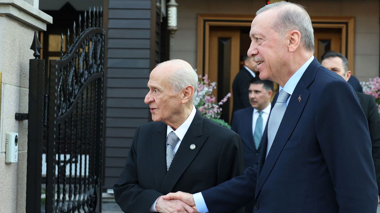 Cumhurbaşkanı Erdoğan-Bahçeli görüşmesi sona erdi
