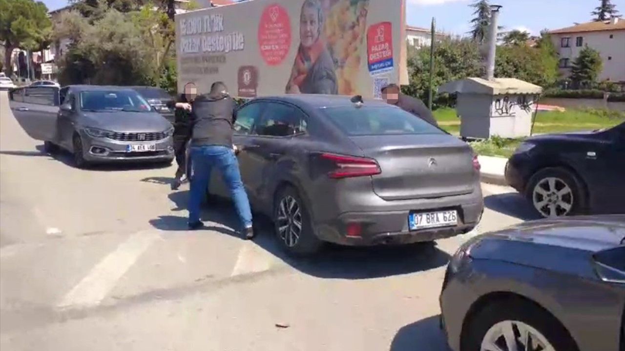 MİT'ten sahte baz istasyonu operasyonu: 7 şüpheli suçüstü yakalandı