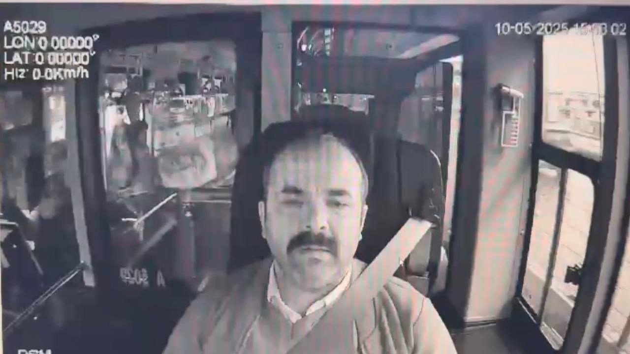 Beylikdüzü'ndeki metrobüs kazası araç içi kamerasında