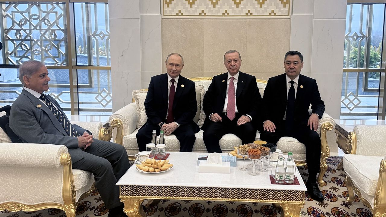 Cumhurbaşkanı Erdoğan, Rusya Devlet Başkanı Putin ile bir araya geldi