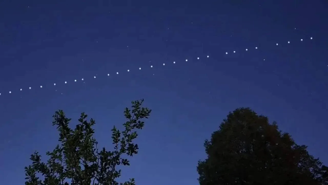 WSJ: ABD, İran’a gizlice binlerce Starlink gönderdi