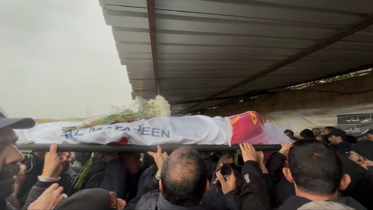 İsrail’in öldürdüğü gazeteci Fatima Ftouni’ye savaşın gölgesinde veda...