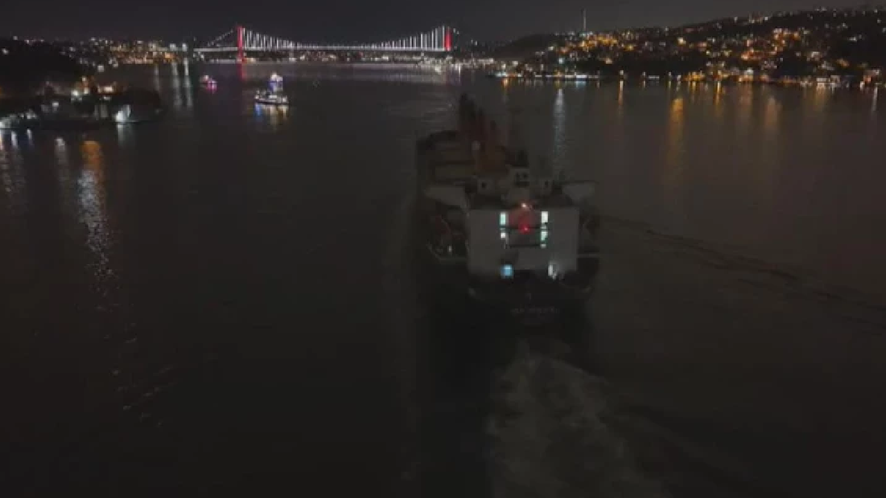 İstanbul Boğazı’nda gemi arızası: Deniz trafiği durduruldu