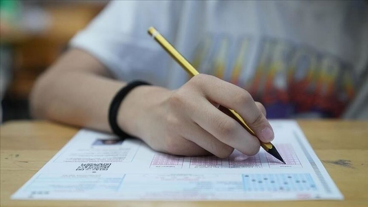 Bakan Yusuf Tekin duyurdu: LGS tarihi değişebilir! Milli maçla çakışıyor