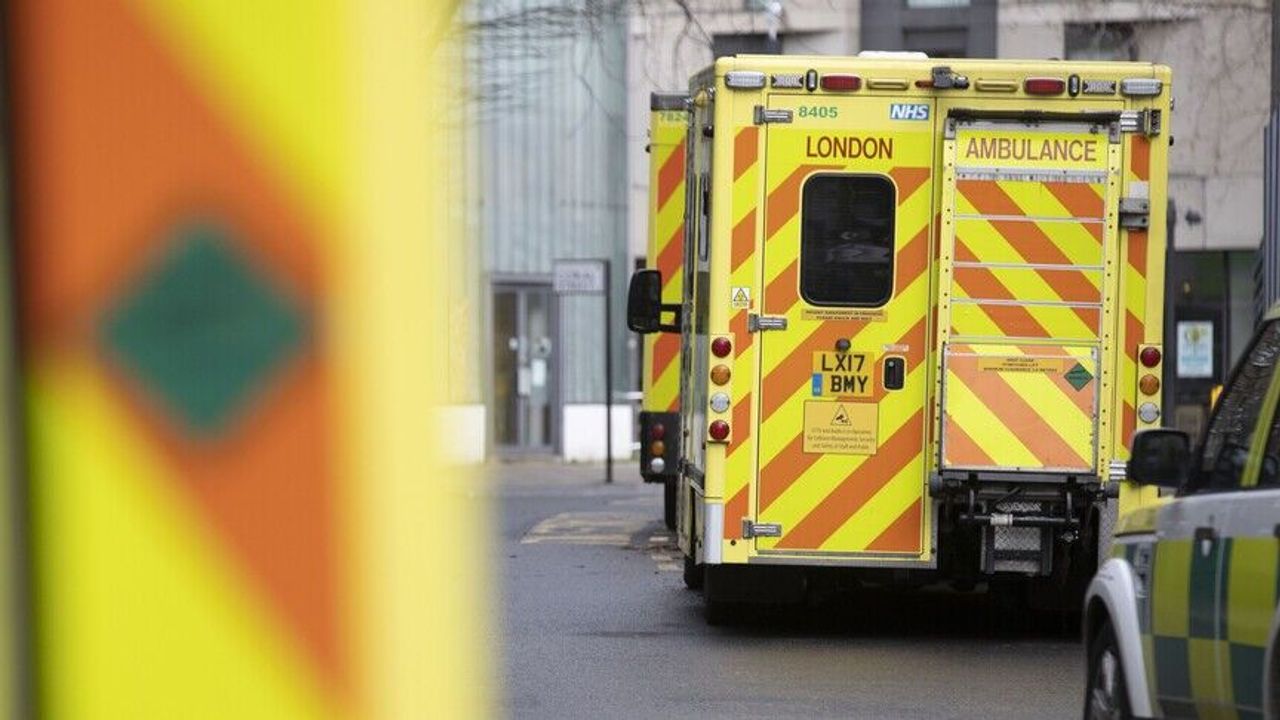 İngiltere’de skandal: Hemşireler doktorların yerine kullanılıyor