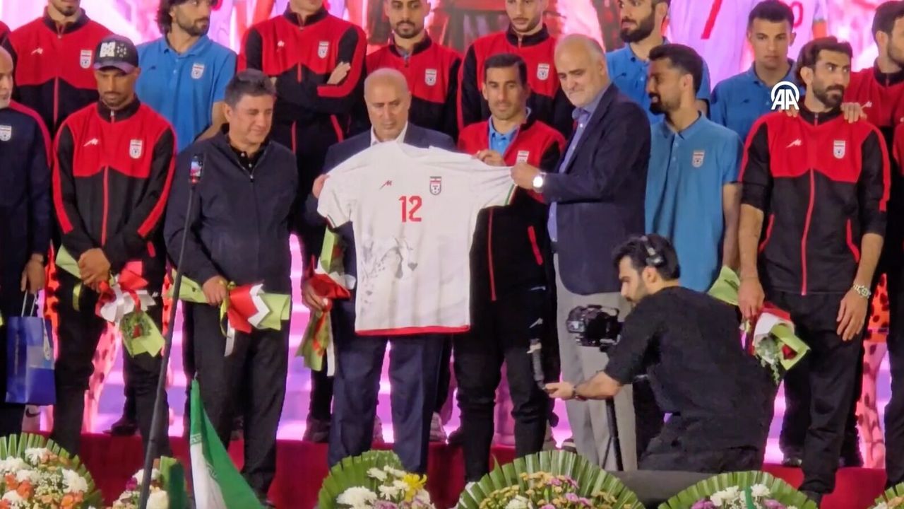 İran Milli Takımı için Tahran’da Dünya Kupası töreni