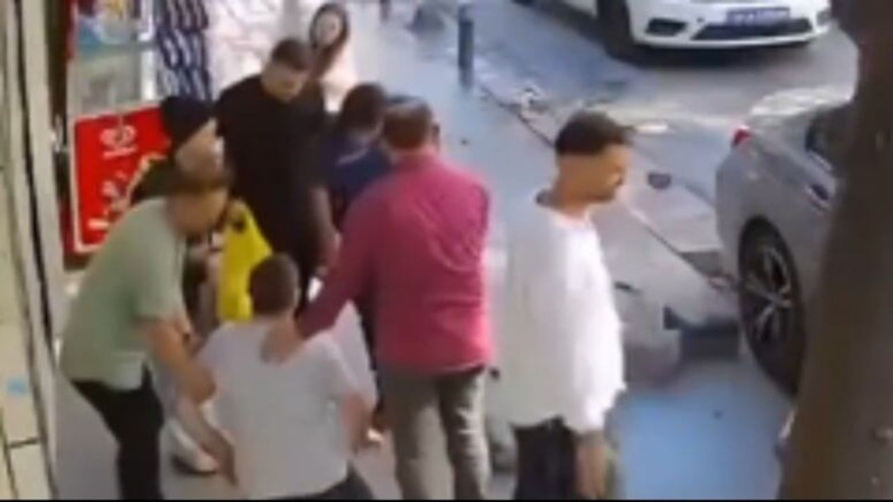 Kaldırımdaki yayaya çarptı, davranışı şikayet konusu oldu