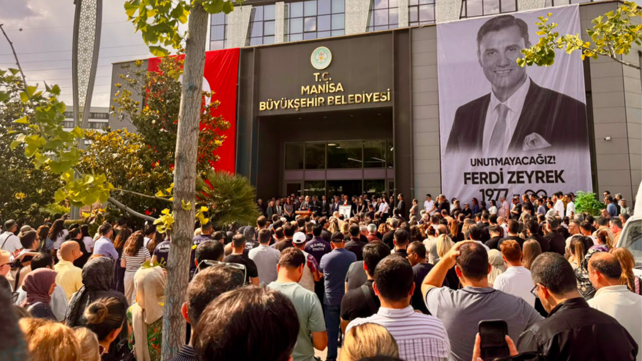 Ferdi Zeyrek, vefatının birinci yılında Manisa’da anıldı