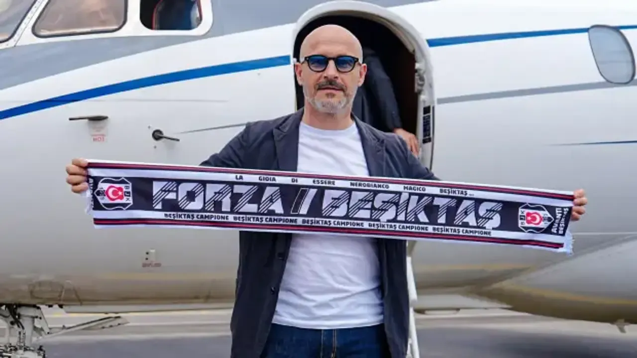 Beşiktaş, Vincenzo Italiano ile imza aşamasında