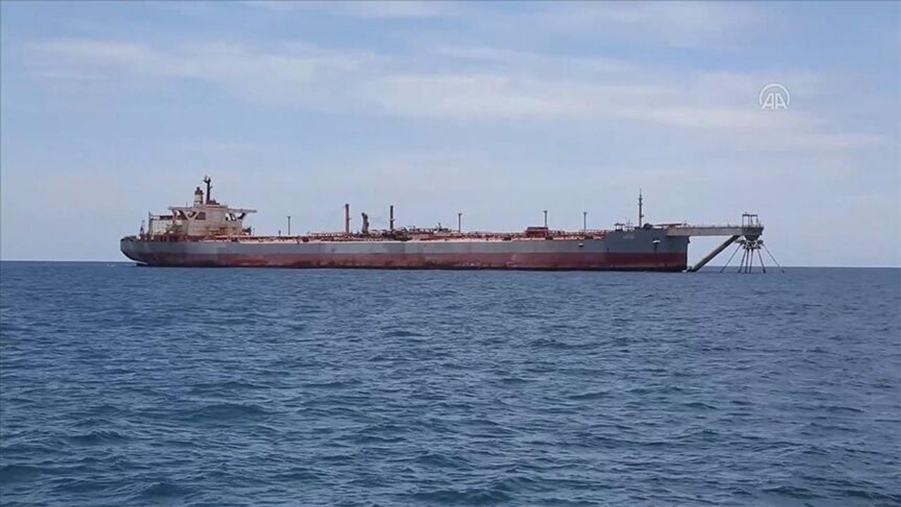 Husiler İsrail'in Kızıldeniz'deki faaliyetlerini yasakladı