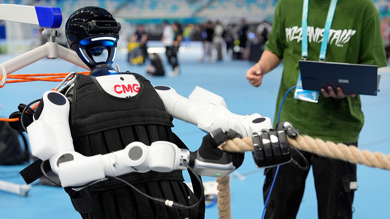 2. Dünya İnsansı Robot Oyunları Beijing'de başladı: 48 şirketten bir ilk
