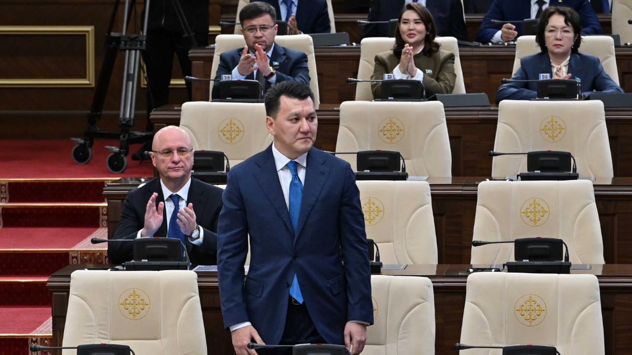 Kazakistan'da Cumhurbaşkanı Yardımcısı Erlan Karin oldu