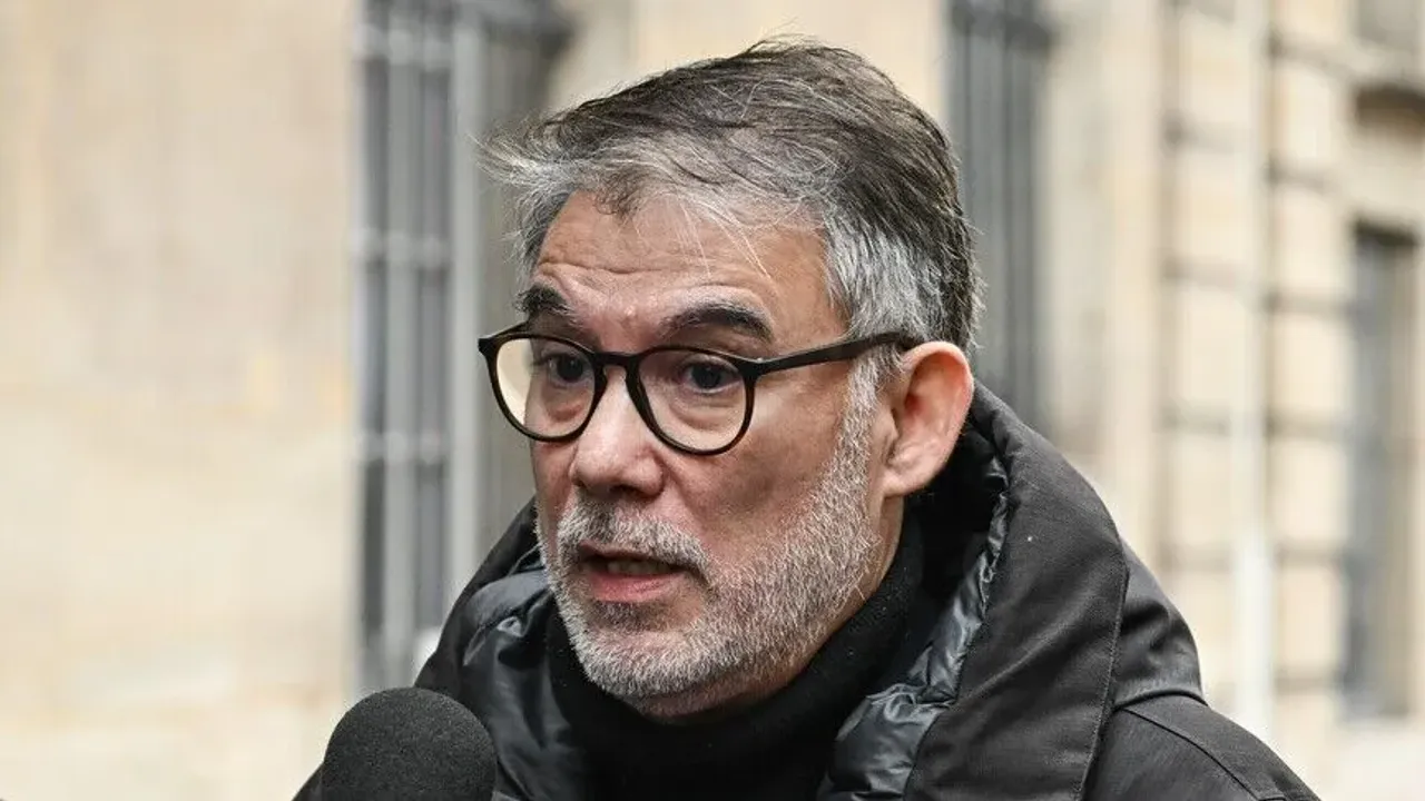 Fransa'da sosyalistlerin cumhurbaşkanı adayı Olivier Faure oldu