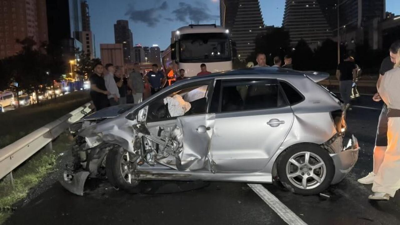 İstanbul’da sağanak sonrası zincirleme kazalar: 10 yaralı