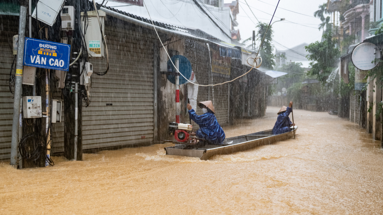 Vietnam'da sel: Acil durum ilan edildi