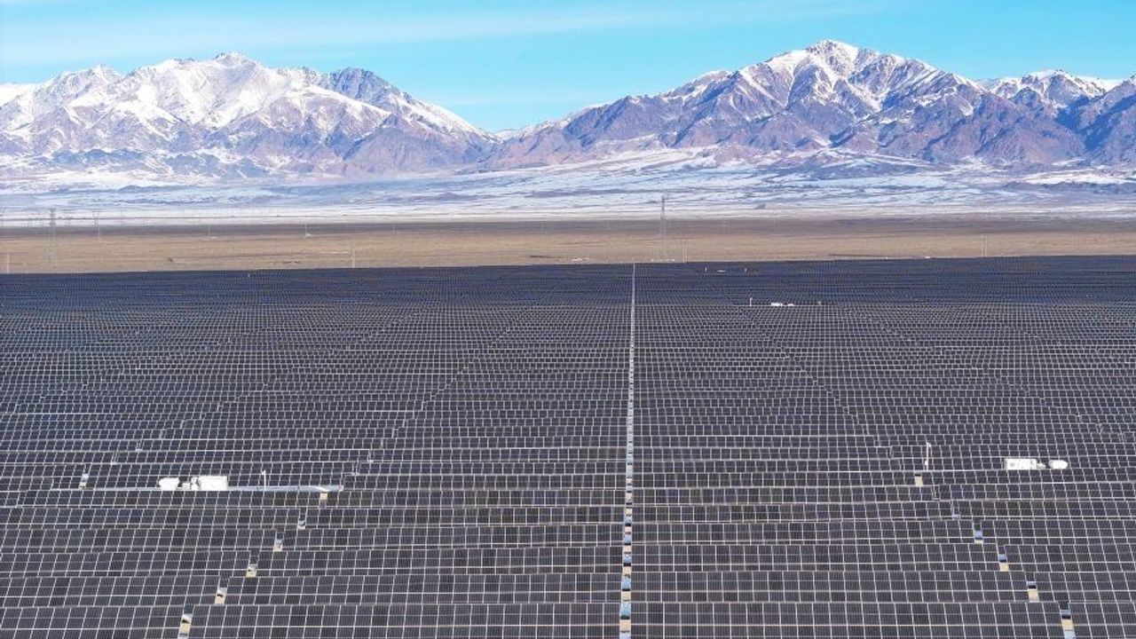 Çin’de güneş enerjisi kömürü geride bıraktı
