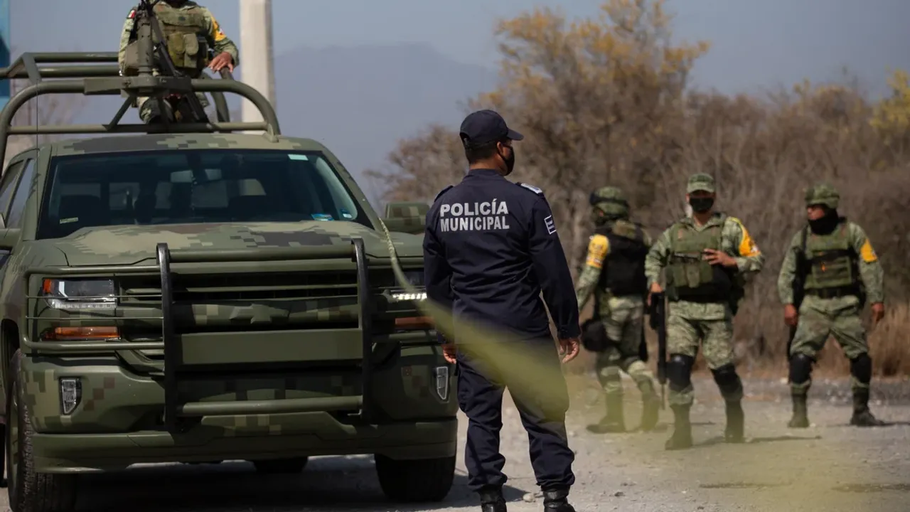 Meksika’da polis karakoluna bombalı saldırı! 10 ki…
