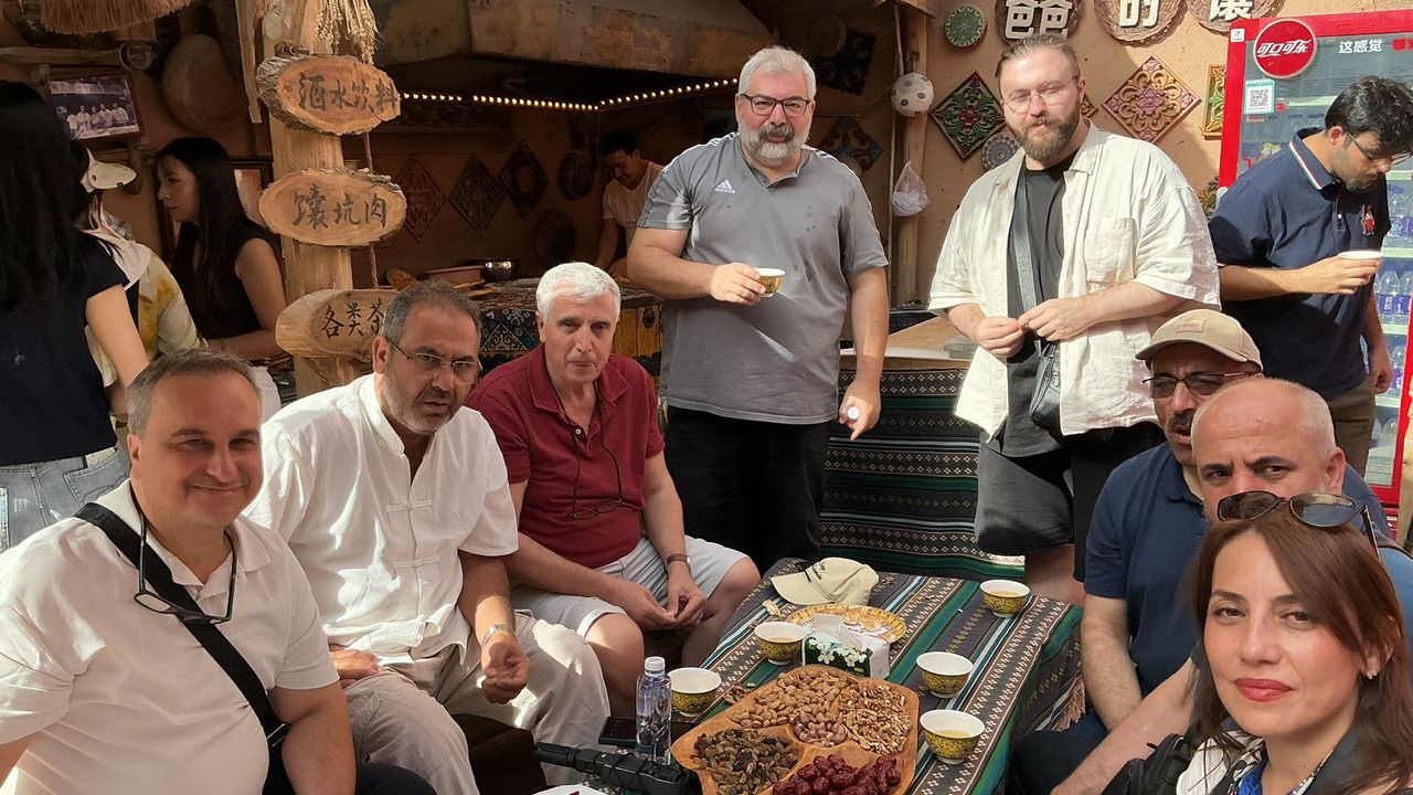 “İlim Çin’de bile olsa gidip alınız”