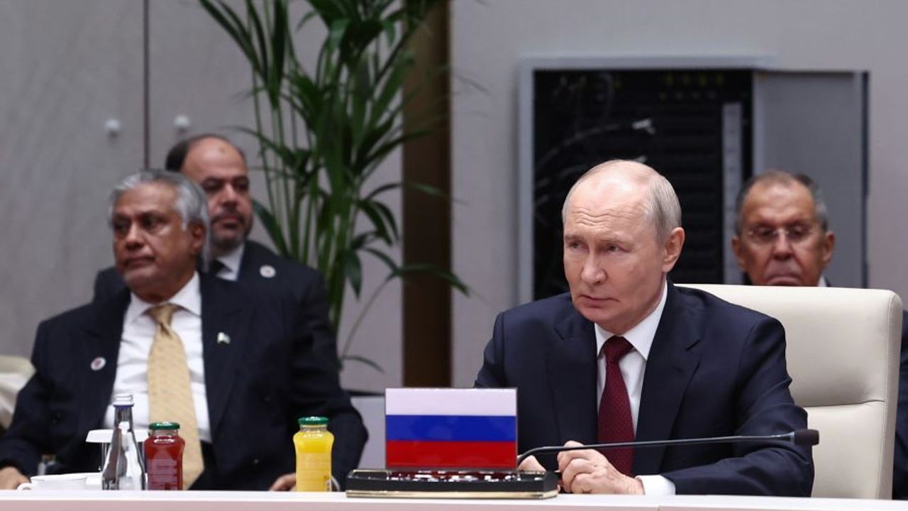 Putin: BM, herhangi bir ülkenin çıkarlarını savunan bir örgüte dönüşmemeli