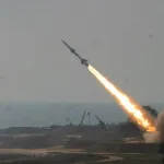 Husiler, Yemen'i füze ve İHA'larla hedef aldı