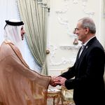 Pezeşkiyan, Al Sani'yle bir araya geldi: "Sorunlar diyalog yoluyla çözülür"