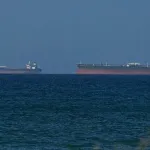 Hürmüz Boğazı’nda bir tanker daha vuruldu: Yangın çıktı