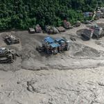 Nepal'de felaketin bilançosu ağırlaşıyor: Can kaybı 669’a yükseldi