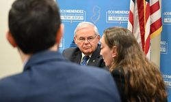 ABD'li Senatör Bob Menendez rüşvet davasında suçlu bulundu