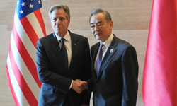 ABD Dışişleri Bakanı Blinken, Çinli mevkidaşı Vang Yi ile Laos'ta görüştü
