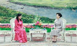 Peng Liyuan, Vietnam First Lady'sini sarayında ağırladı